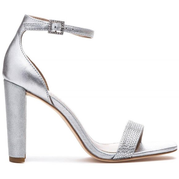Pelle Moda Silver heels with rhinestone. Size 9 - Picture 1 of 7